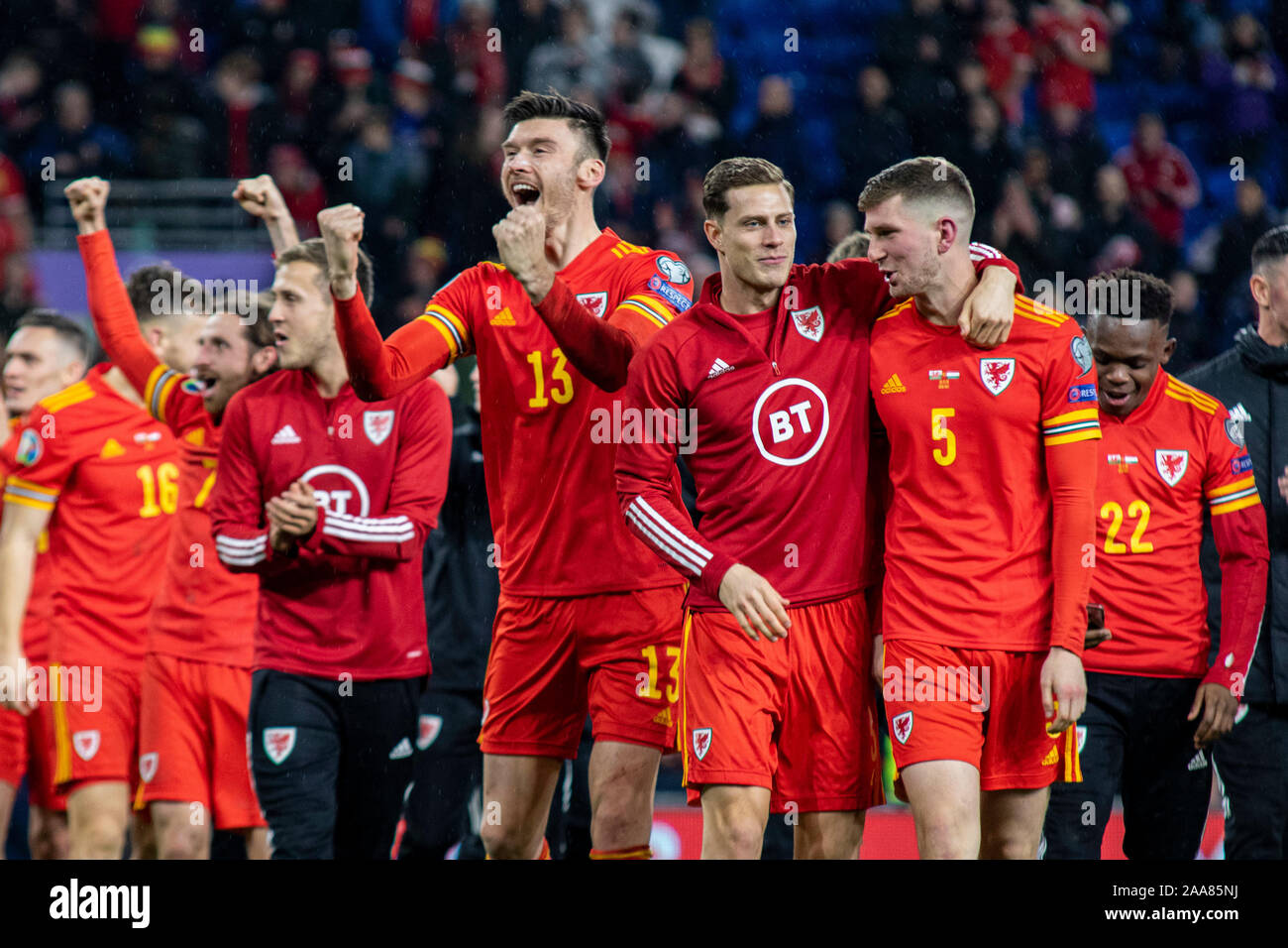 Cardiff, UK. 19th Nov, 2019. Wales players celebrate qualification. UEFA Euro 2020 qualifier group E match, Wales v Hungary at the Cardiff city Stadium in Cardiff, South Wales on Tuesday 19th November 2019. pic by Lewis Mitchell/Andrew Orchard sports photography/Alamy live News EDITORIAL USE ONLY Credit: Andrew Orchard sports photography/Alamy Live News Stock Photo
