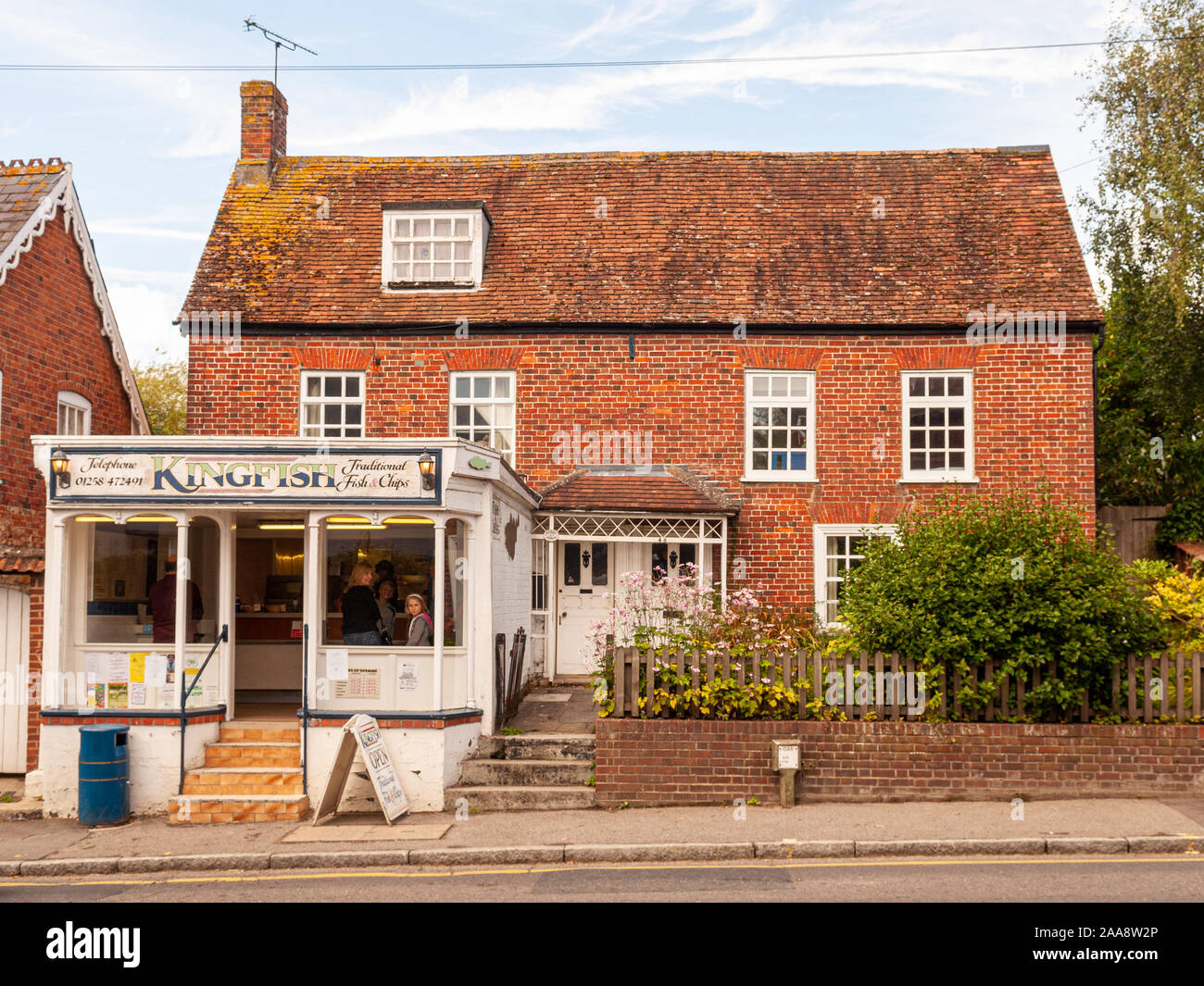 Sturminster Newton England Uk September 11 2010 People Buy