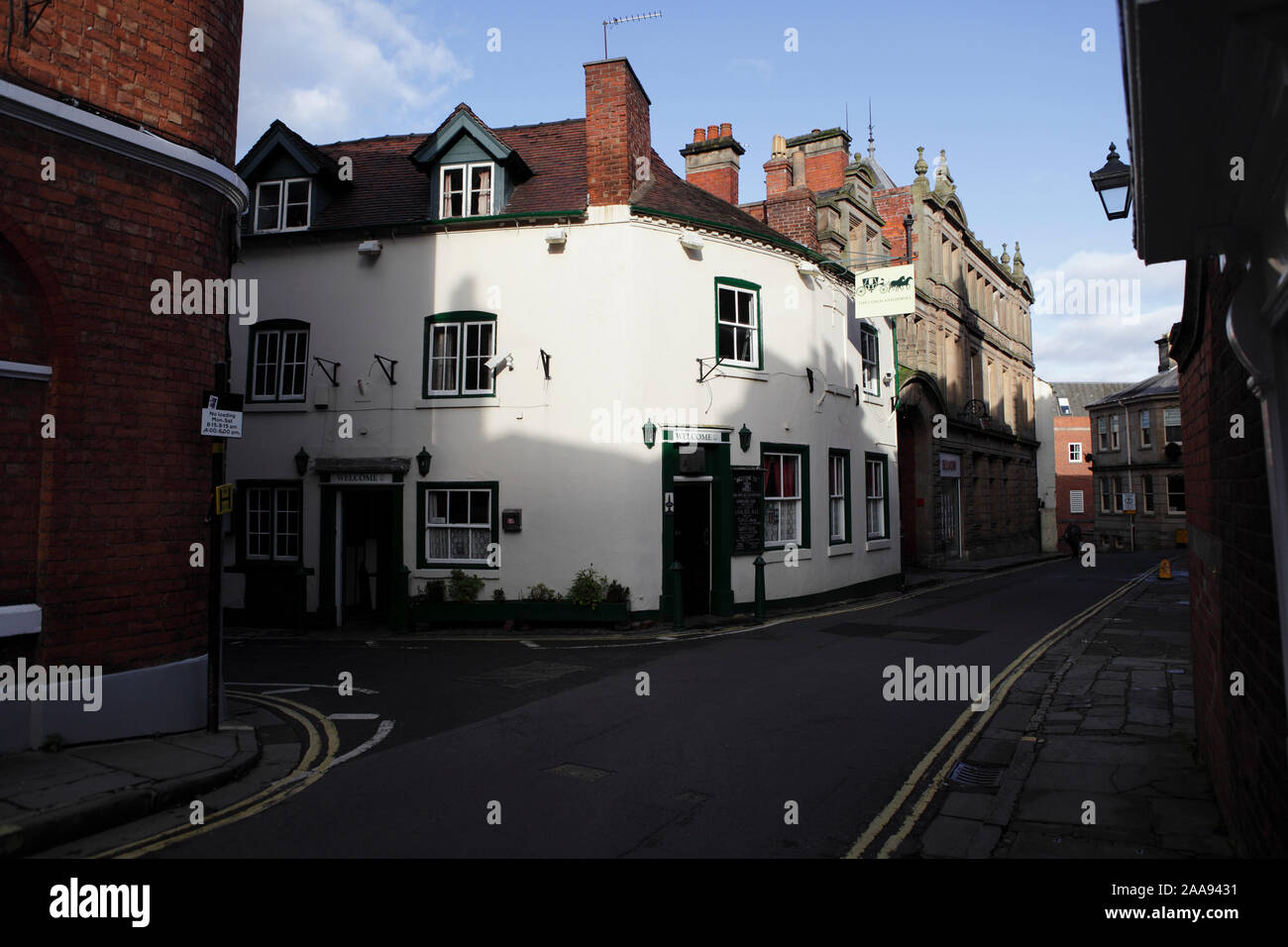 Coach and horses pubs hires stock photography and images Alamy