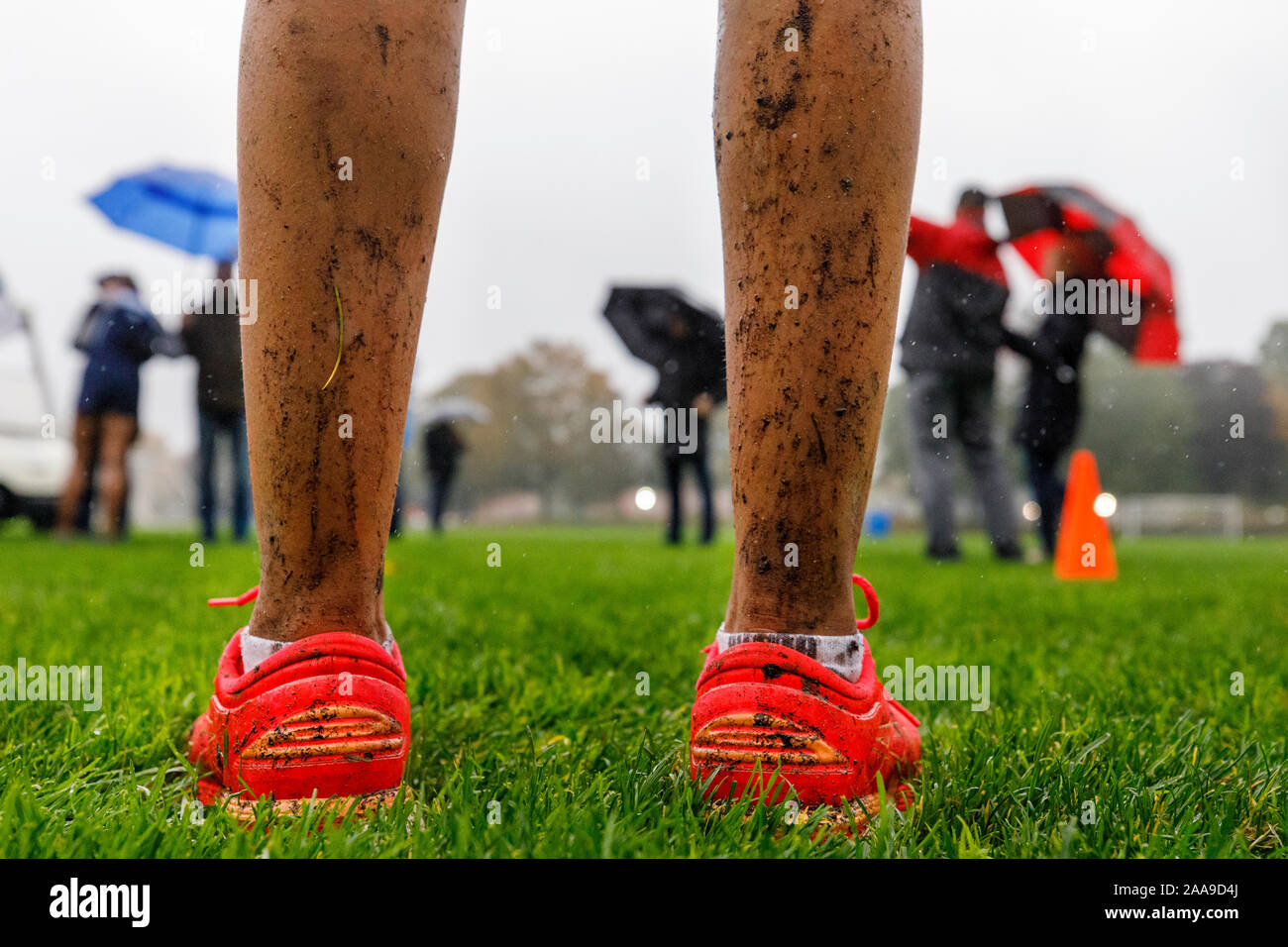 girls cross country shoes