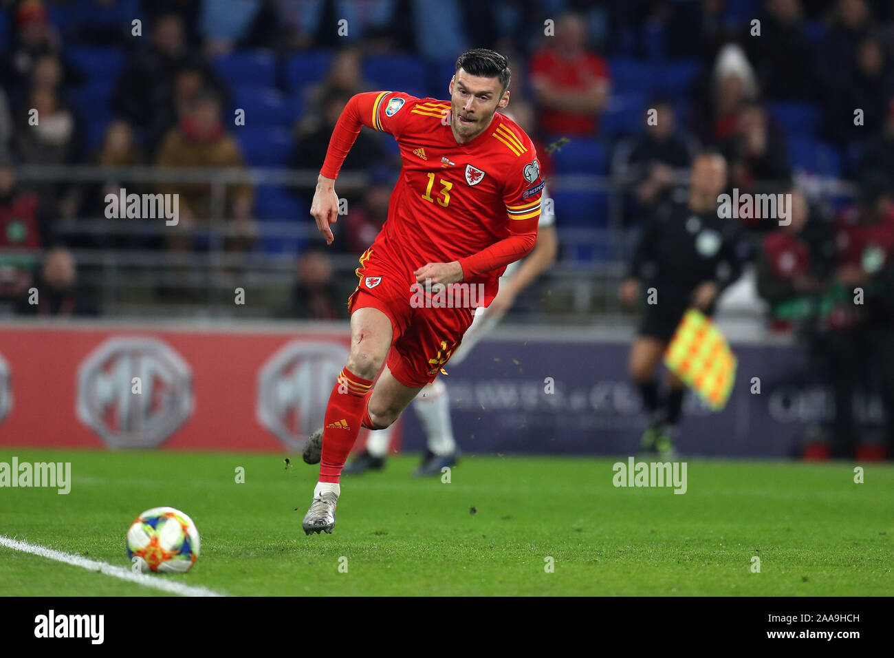 Kieffer Moore of Wales in action. UEFA Euro 2020 qualifier group E match, Wales v Hungary at the Cardiff city Stadium in Cardiff , South Wales on Tuesday 19th November 2019. pic by Andrew Orchard/Andrew Orchard sports photography/Alamy live News EDITORIAL USE ONLY Stock Photo