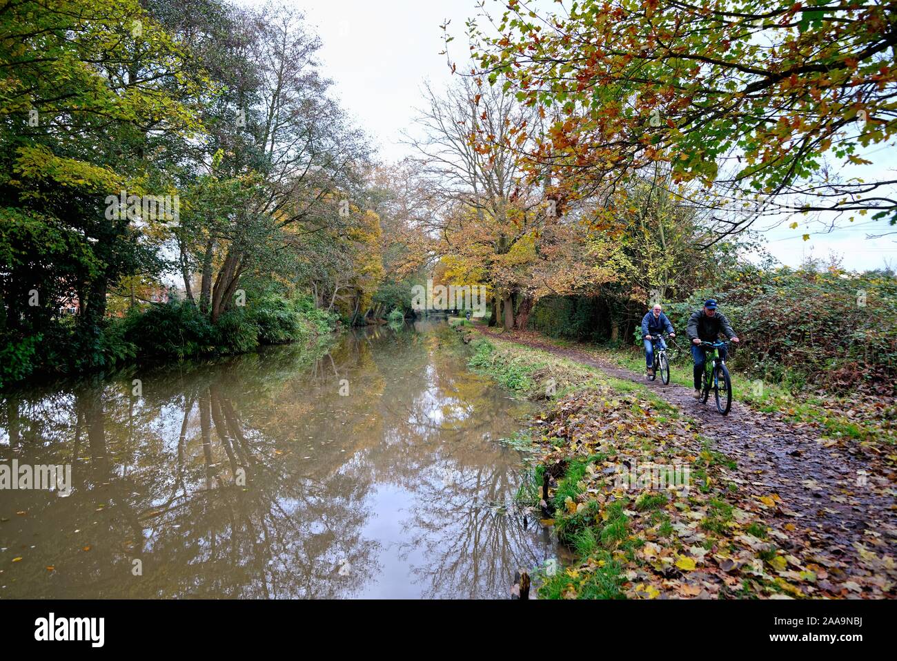 Towpath Two Cyclists Canal Towpath High Resolution Stock Photography and Images ...