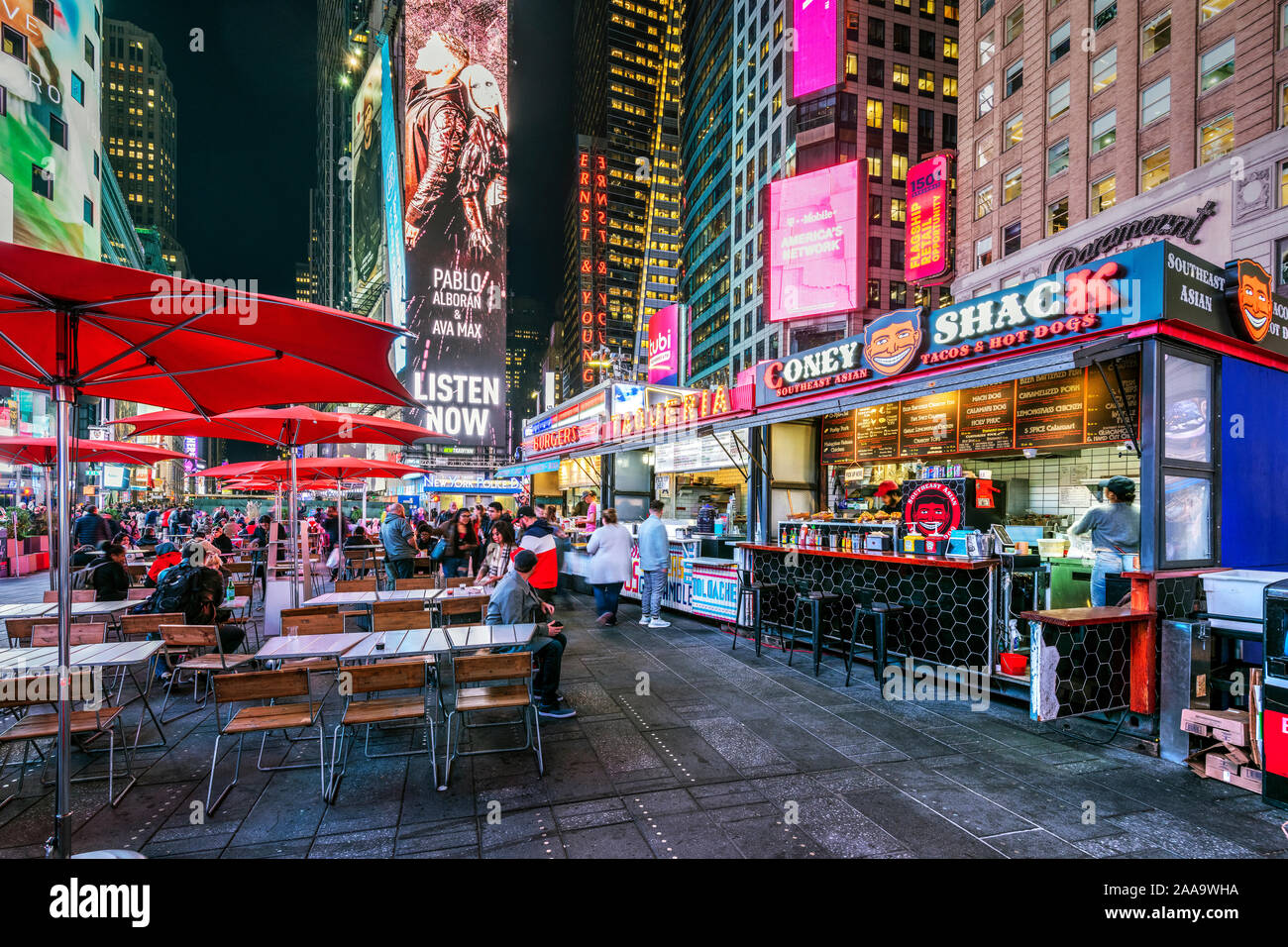 Food kiosks, Times Square, Manhattan, New York, USA Stock Photo