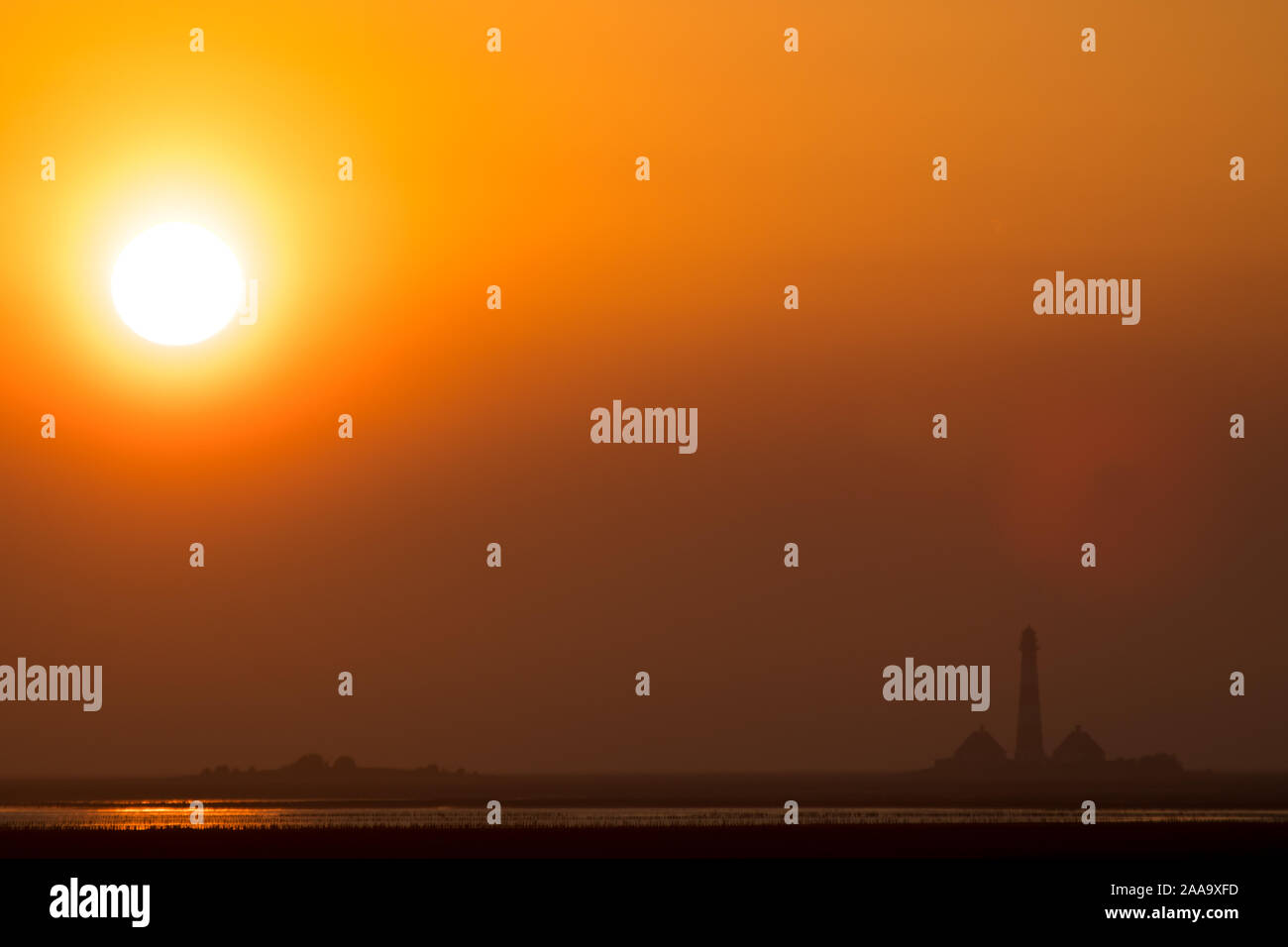 Westerhever Leuchtturm zum Sonnenuntergang Stock Photo