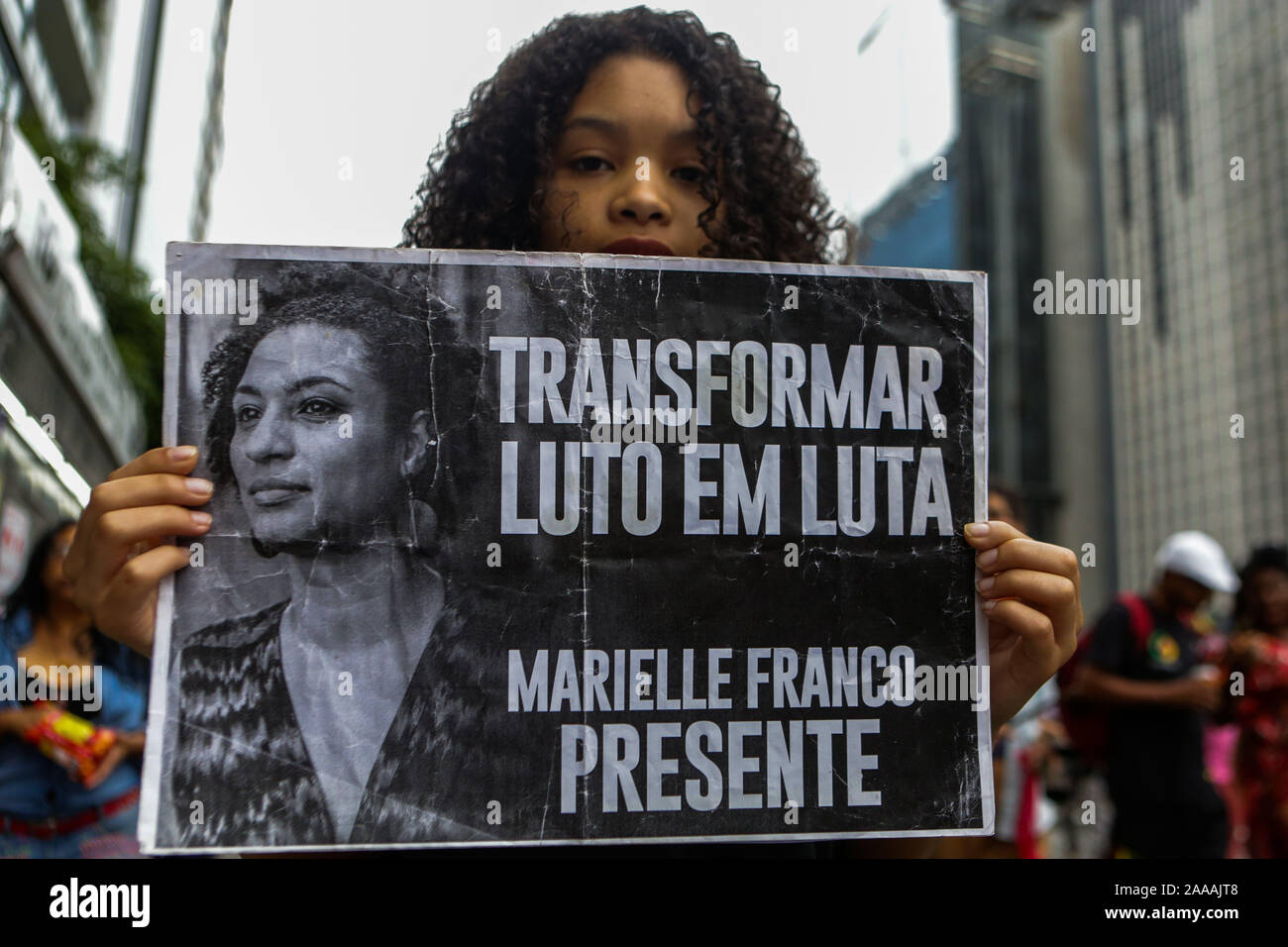 Sao Paulo, Brazil. November 20, 2019: Protesters hold the 16th March of the Black Conscience against the genocide and criminalization of the Black People, on Paulista Avenue, downtown SÃ£o Paulo. Black consciousness Day is celebrated in reference to the death of Zumbi dos Palmares, icon of the struggle against slavery in Brazil. Credit: Dario Oliveira/ZUMA Wire/Alamy Live News Stock Photo