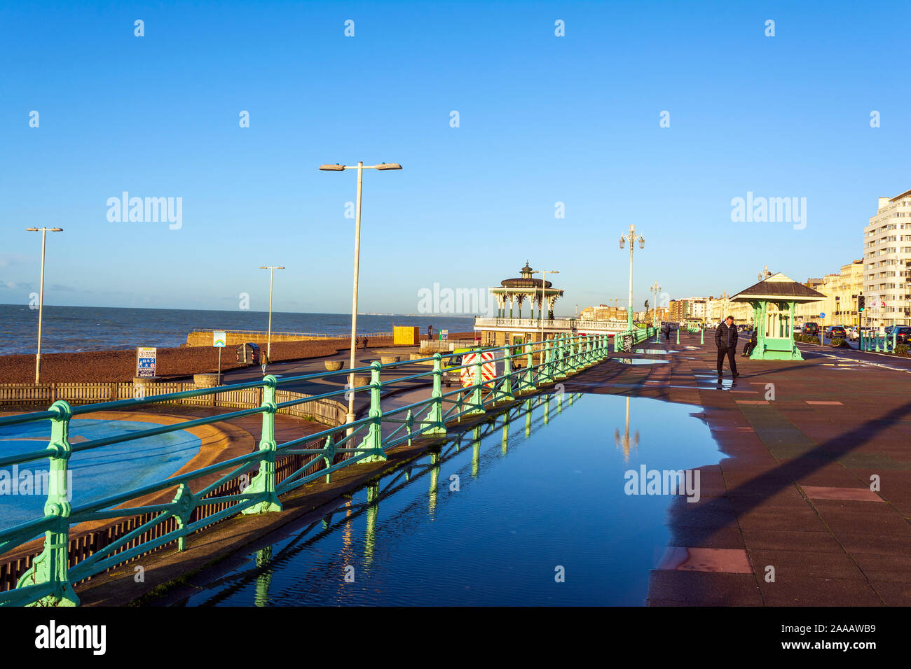 Brighton and Hove, East Sussex, UK - November 4, 2019: Walking through Brighton, sea city on a sunny day - Brighton, England, United Kingdom. Stock Photo