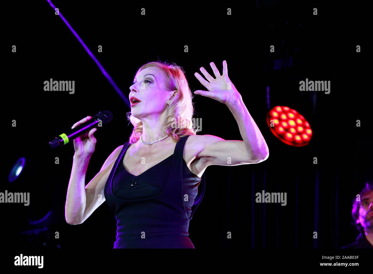 Ute Lemper Rendezvous Mit Marlene Am In Dresden Ostra Dome