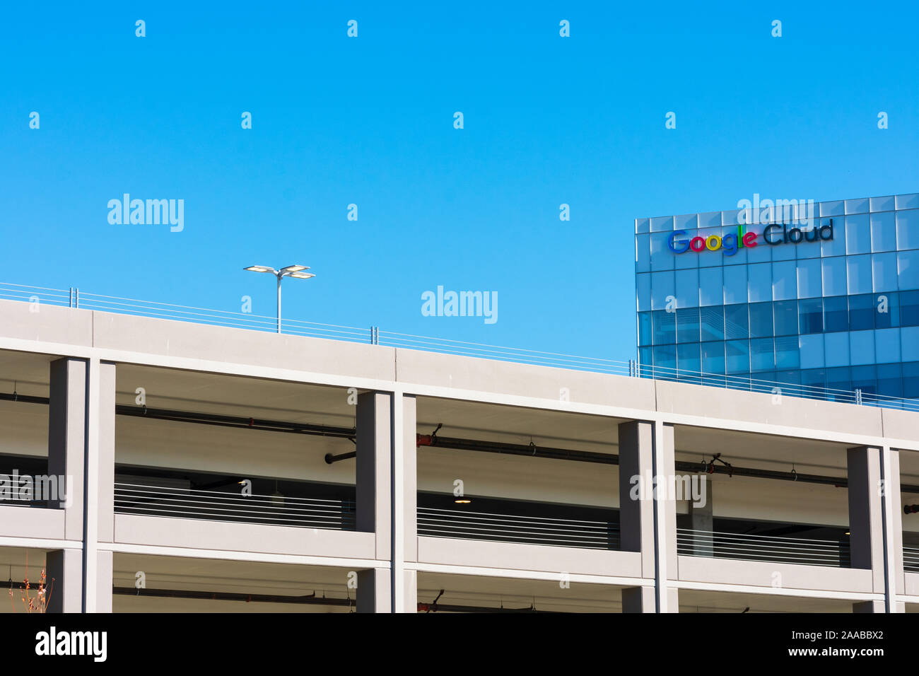 Multi level parking garage for Google employees in front of Google Cloud office building - Sunnyvale, California, USA - 2019 Stock Photo