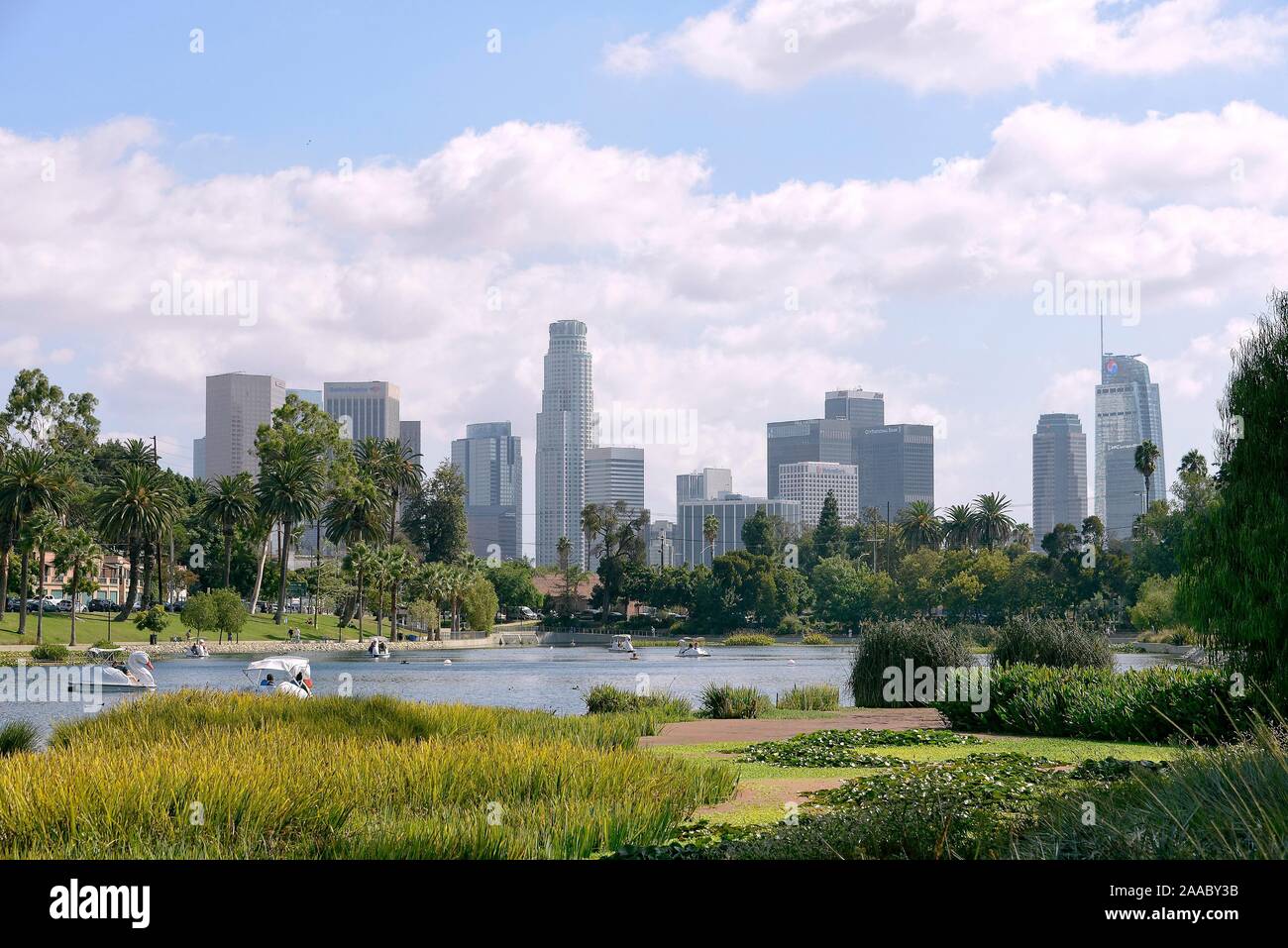 Los angeles skyline high rise hi-res stock photography and images - Alamy