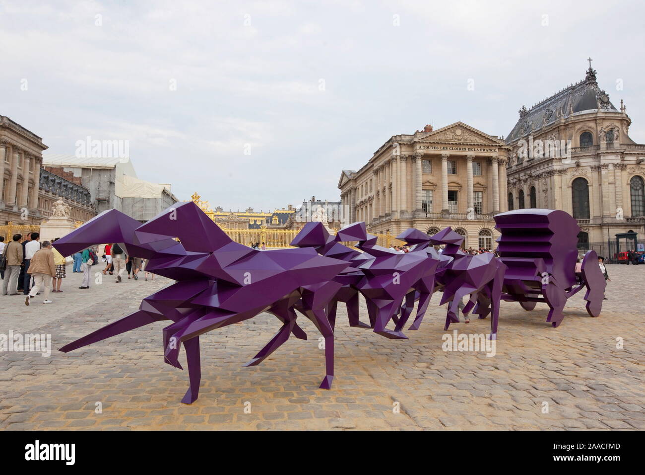 THE PLASTIC ARTIST XAVIER VEILHAN SUCCESSFULLLY OVERCAME THE CHALLENGE OF MERGING WITH THE ARCHITECTURE OF VERSAILLES,IN AN ELOQUENT DIALOGUE Stock Photo