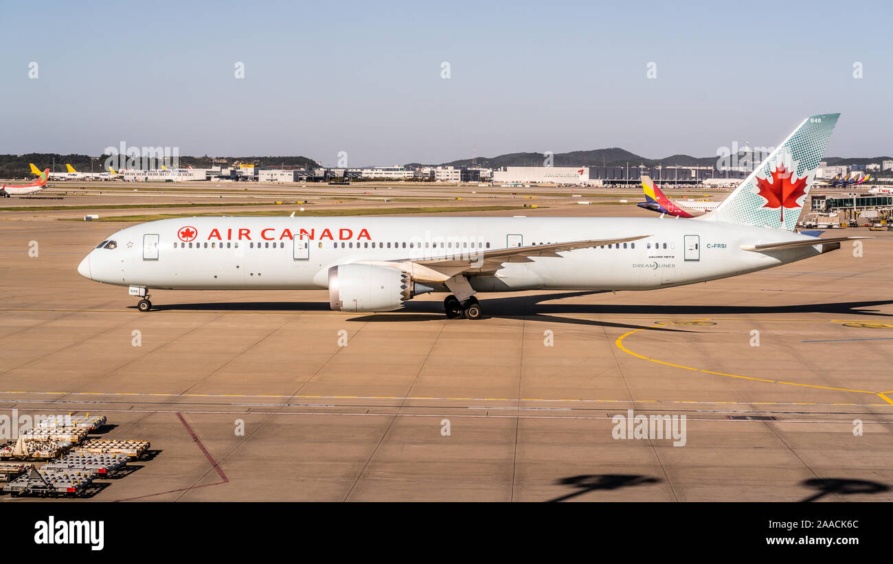 Incheon Korea , 8 October 2019 : Boeing 787-9 Dreamliner plane of Air Canada airline at Incheon international Airport in Seoul South Korea Stock Photo
