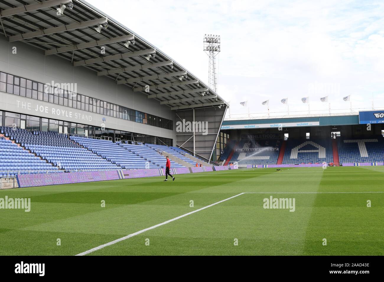 Oldham Athletic High Resolution Stock Photography and Images Alamy