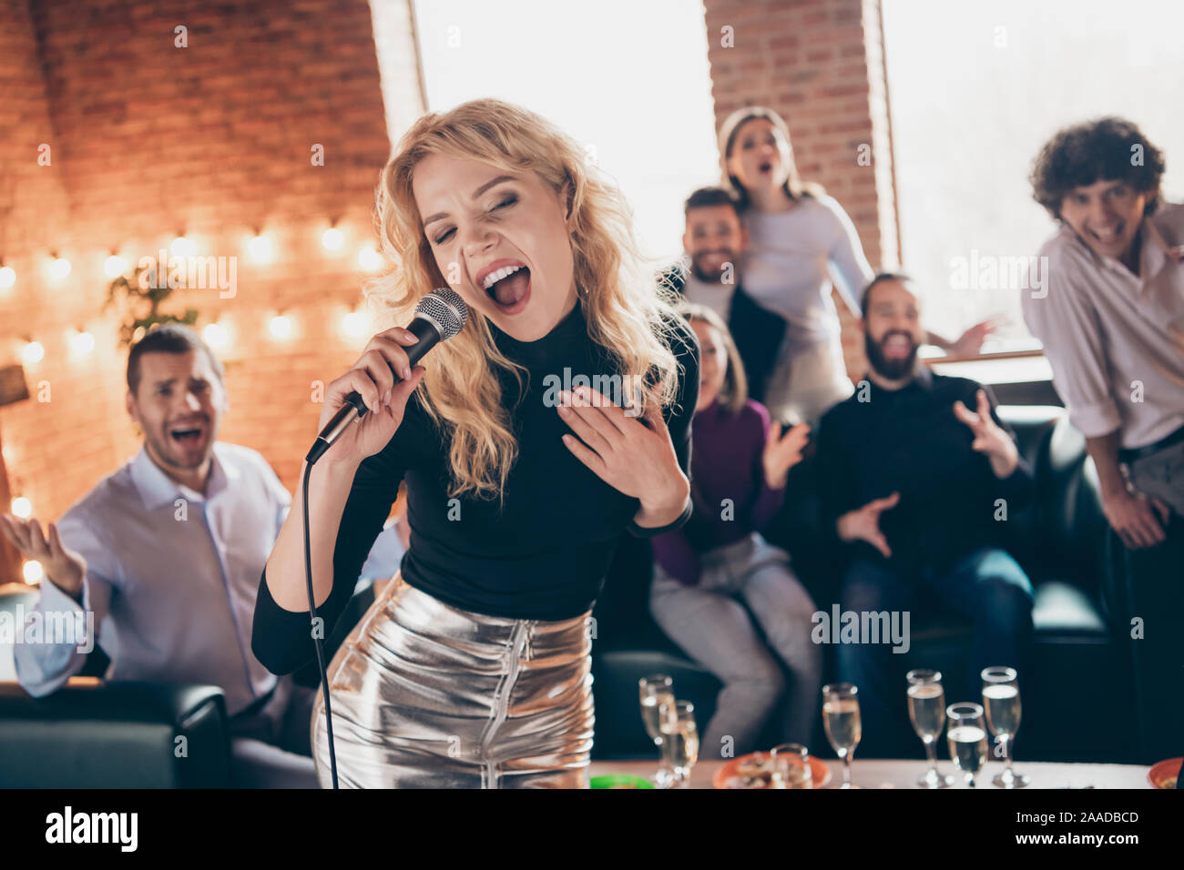 The clapping song hi res stock photography and images Alamy