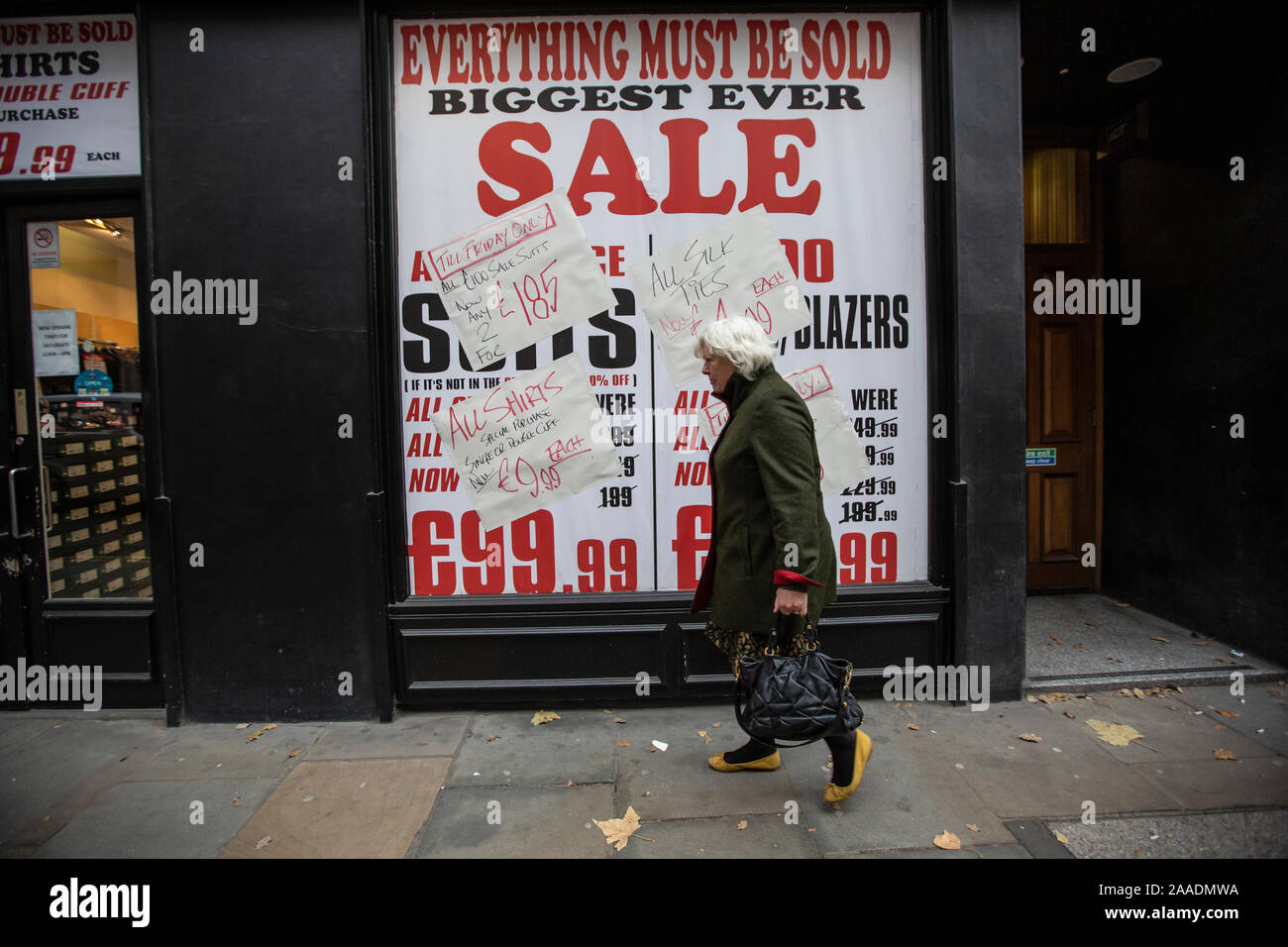 Everything must be sold hires stock photography and images Alamy