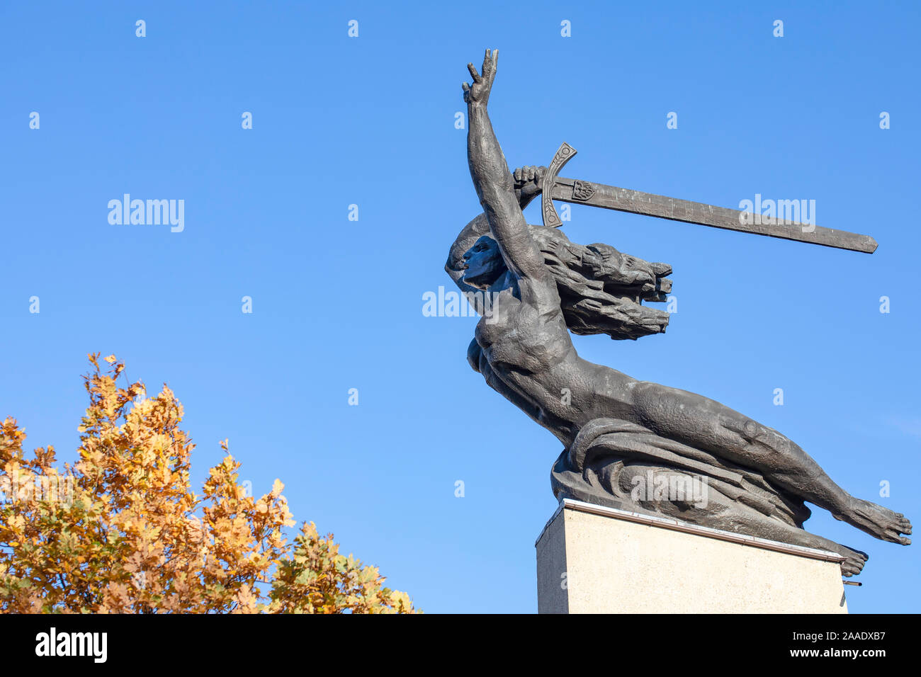 Warszawska Nike - The Monument to the Heroes of Warsaw - Nike, city  landmarks, rebuild old town. Warszawa / Poland Stock Photo - Alamy