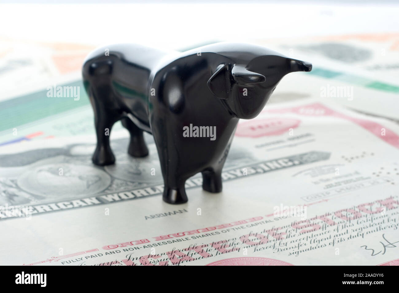 Bulle (steht für steigende Kurse an der Börse) steht auf Aktien (no pr) Stock Photo