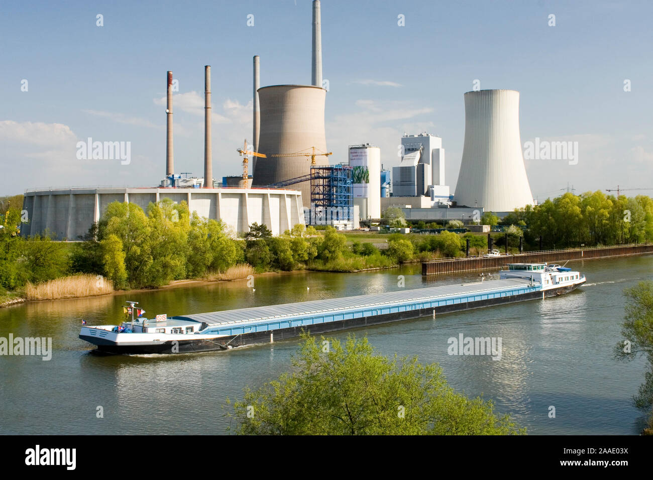 Deutschland,Hessen,Groß-Krotzenburg,Kohlekraftwerk Staudinger,Fluss Main, Stock Photo