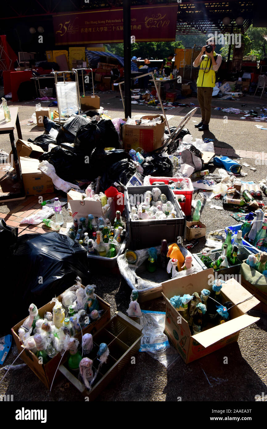 Hong Kong. 21st Nov, 2019. Photo taken on Nov. 21, 2019 shows dangerous