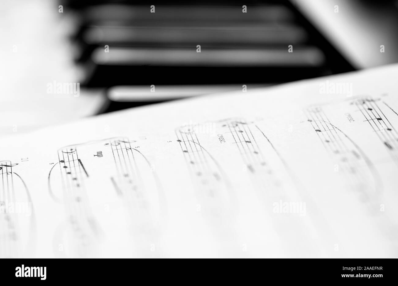 Close up sheet music Black and White Stock Photos & Images - Alamy