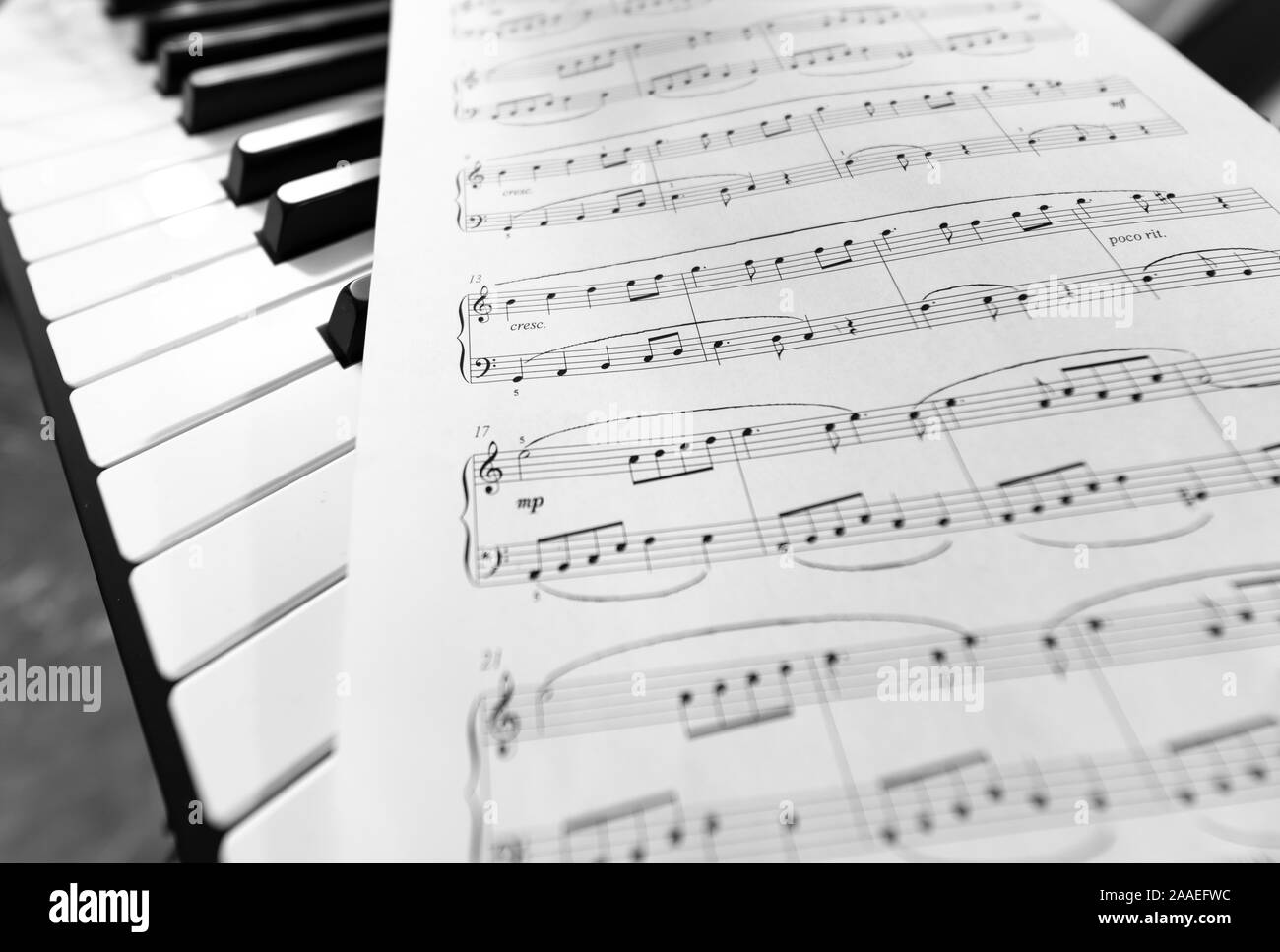 Sheet Music Background Black And White sheet-music-background-black-and-white