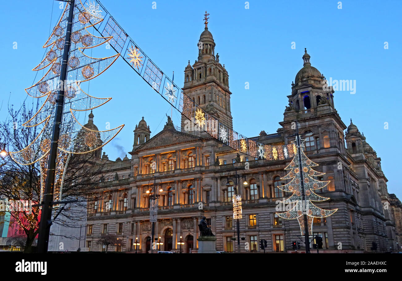 Glasgow Christmas Festive Lights at dusk, George Square, Glasgow, Scotland, UK, G2 1AL Stock Photo