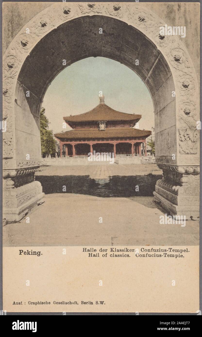 Illustrated postcard of the Confucius Temple seen through the glazed paifang at the entrance of the Beijing Guozijian, also known as the Imperial Academy or Imperial College, Beijing, China, published by Graphische Gesellschaft, 1905. From the New York Public Library. () Stock Photo