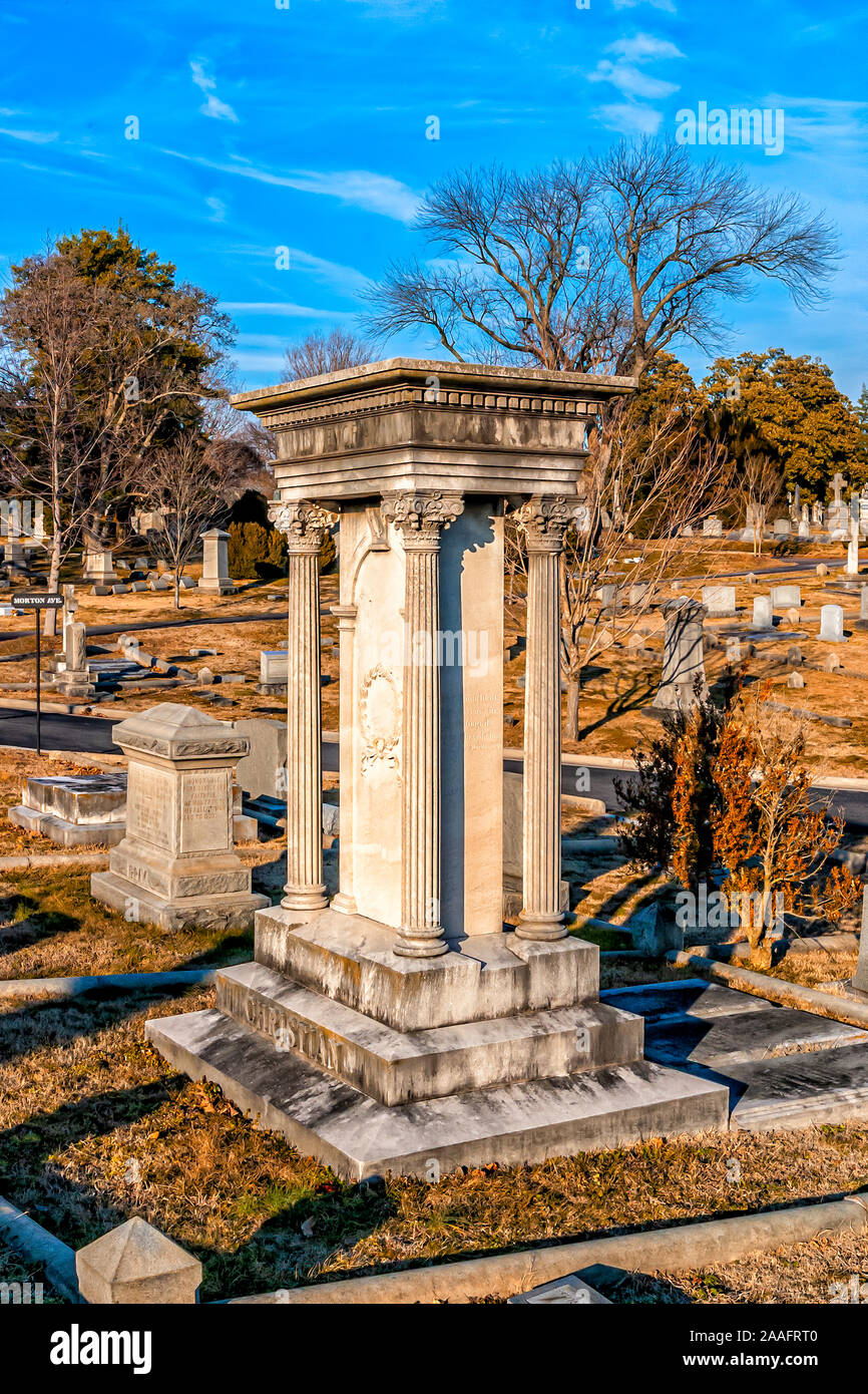 Memorial marker in Hollywood Cemetary, Richmond, VA Stock Photo Alamy
