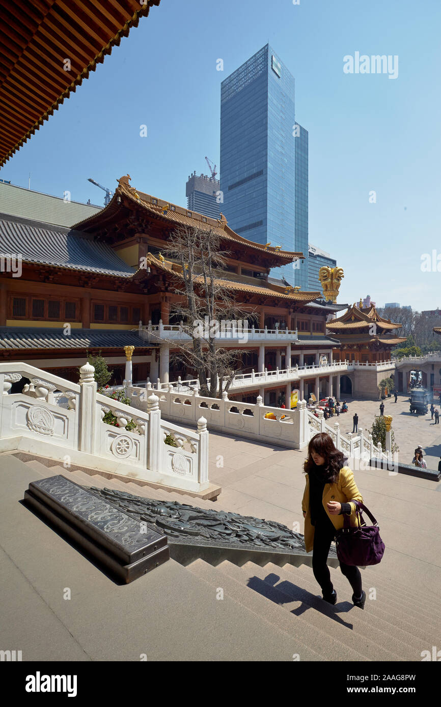 Jing'an Temple on West Nanjing Road in the Jing'an district of Shanghai, China. Stock Photo