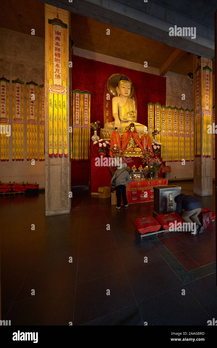 Jing'an Temple on West Nanjing Road in the Jing'an district of Shanghai, China. Stock Photo