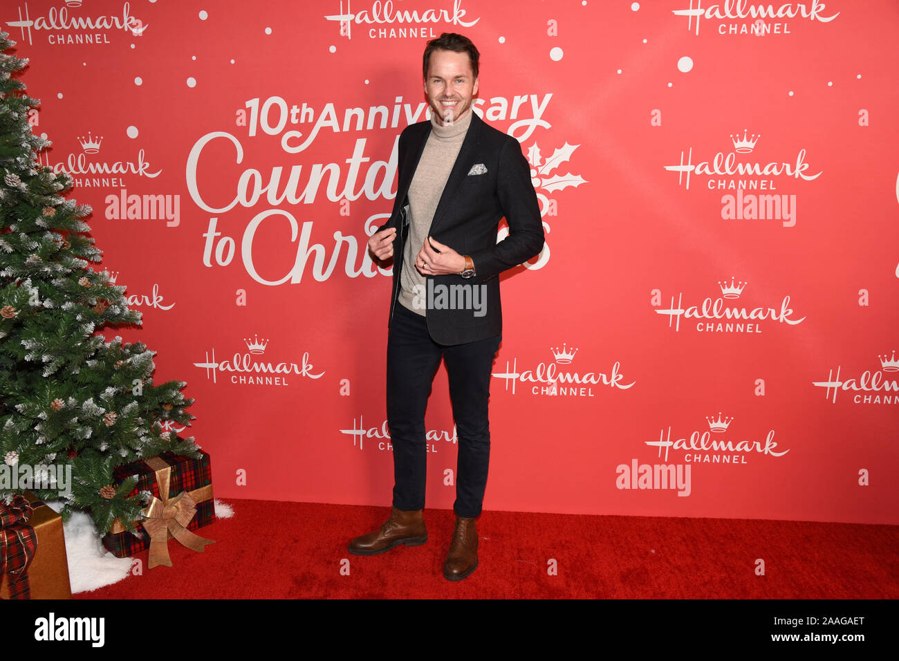 Karya Karya Charity Christmas Gala 14 Dec 2022 Page 3 - Billy Campbell High Resolution Stock Photography And Images - Alamy