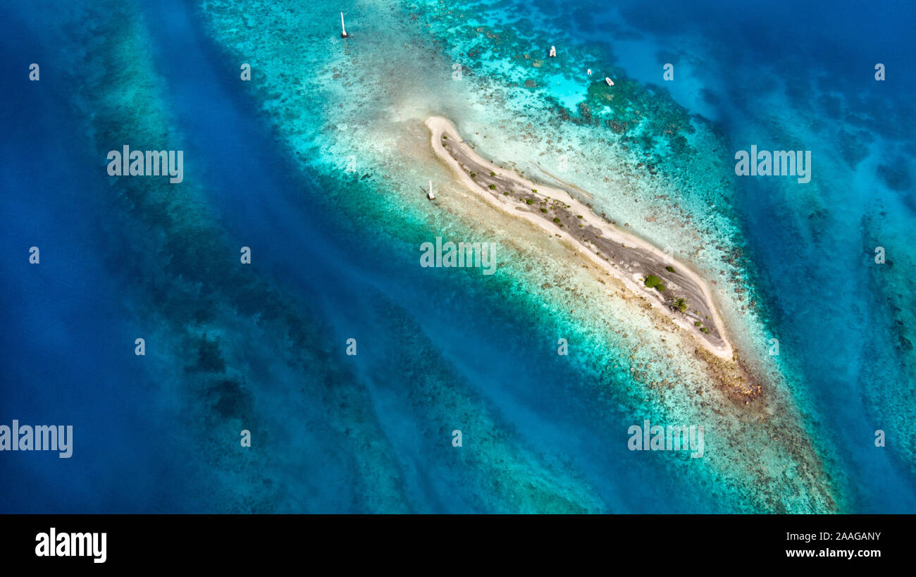 Aerial views of the lagoon of Rangiroa in the Tuamotu arghipelago ...