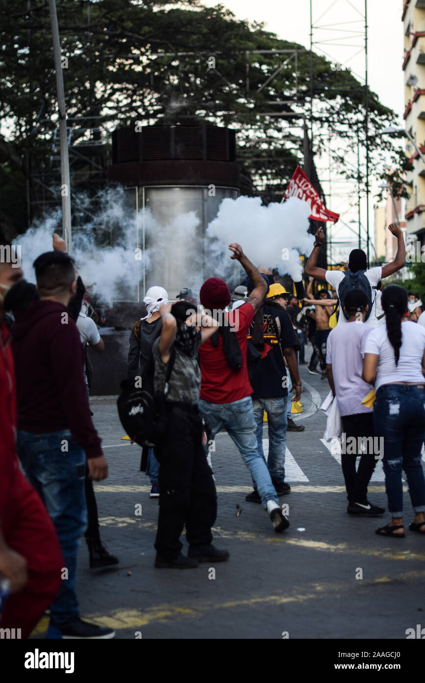 Riots during 'Paro Nacional' march in Cali, Colombia, Thursday, Nov. 21, 2019. Colombia's main union groups and student activists called for a strike Stock Photo
