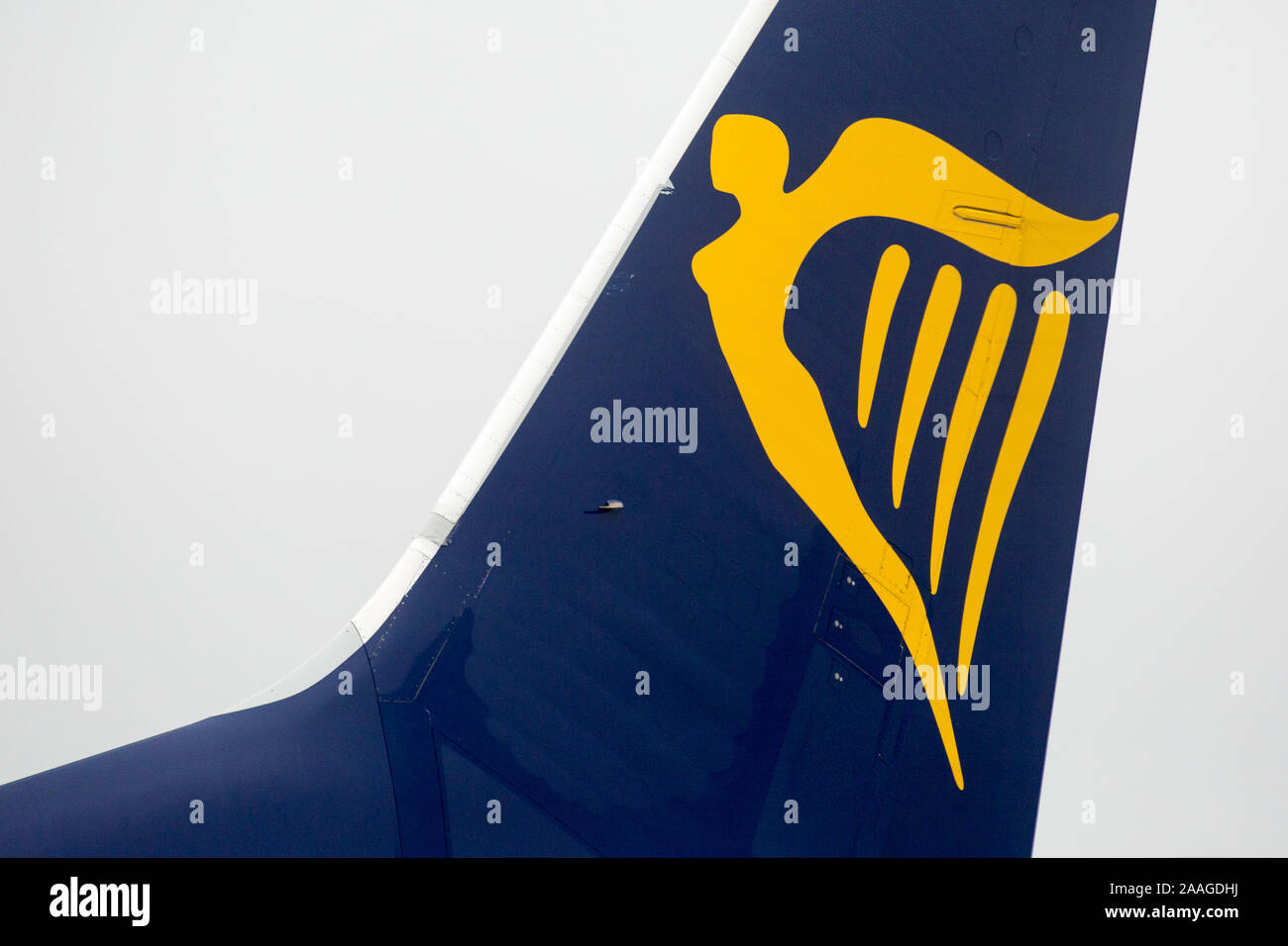 Ryanair Logo High Resolution Stock Photography And Images Alamy