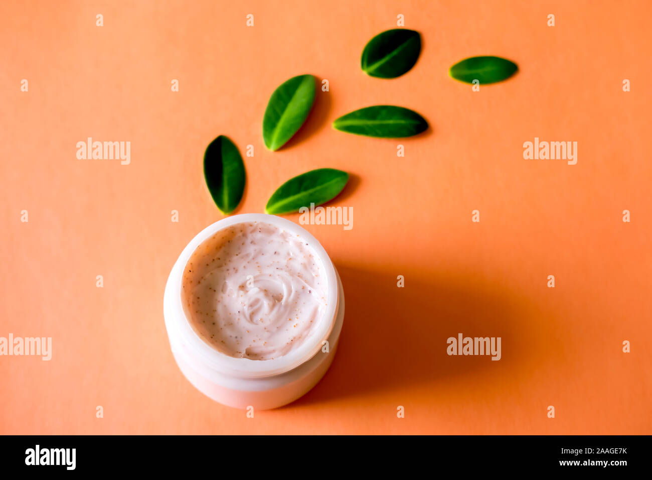 Orange scrub skin body hi-res stock photography and images - Alamy