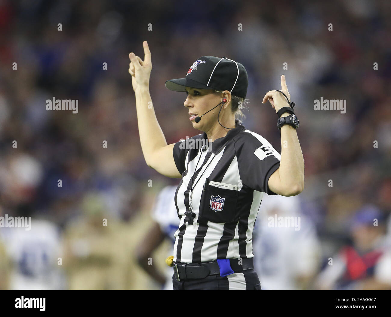 Houston, Texas, USA. 21st Nov, 2019. Line judge Sarah Thomas (53 ...