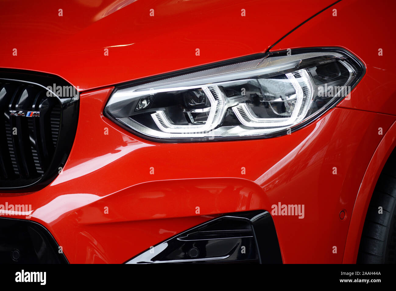 Bmw headlights hi-res stock photography and images - Alamy