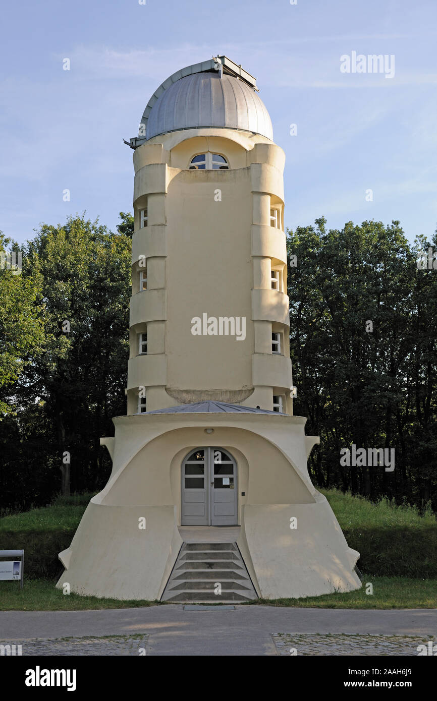 Einsteinturm des Astrophysikalischen Instituts in Potsdam, Brandenburg, Deutschland, Europa Stock Photo