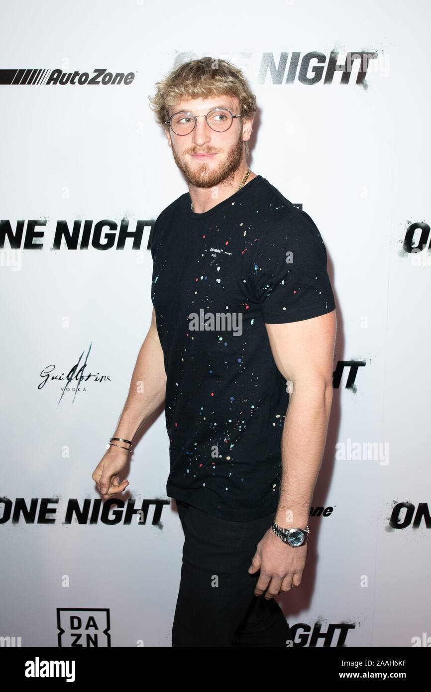 Beverly Hills, CA. 21st Nov, 2019. Logan Paul at arrivals for JOSHUA VS. RUIZ Premiere by DAZN Originals, Writers Guild Theater, Beverly Hills, CA November 21, 2019. Credit: Adrian Cabrero/Everett Collection/Alamy Live News Stock Photo