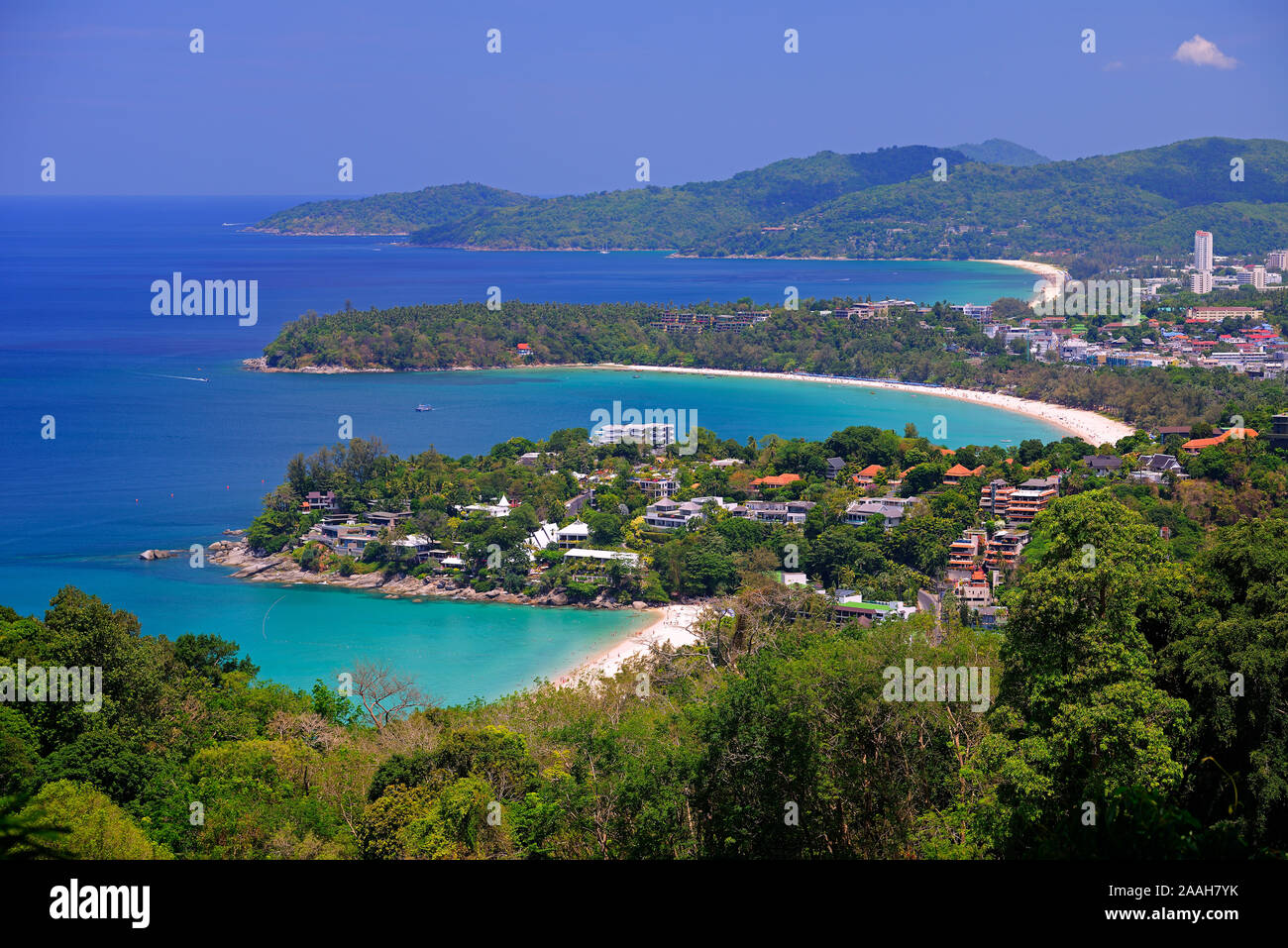 Blick auf Karon und Patong Beach vom Karon Viewpoint, Phuket, Thailand Stock Photo