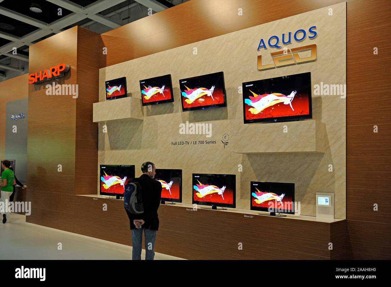 Flachbildschirme der Firma Sharp auf der internationalen Funkausstellung IFA 2009 in Berlin Stock Photo