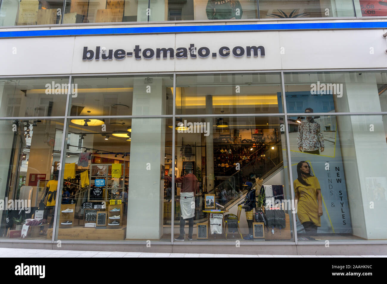 Blue tomato store, Rotenturmstraße 13, 1010 Wien, Vienna, Austria, Europe  Stock Photo - Alamy