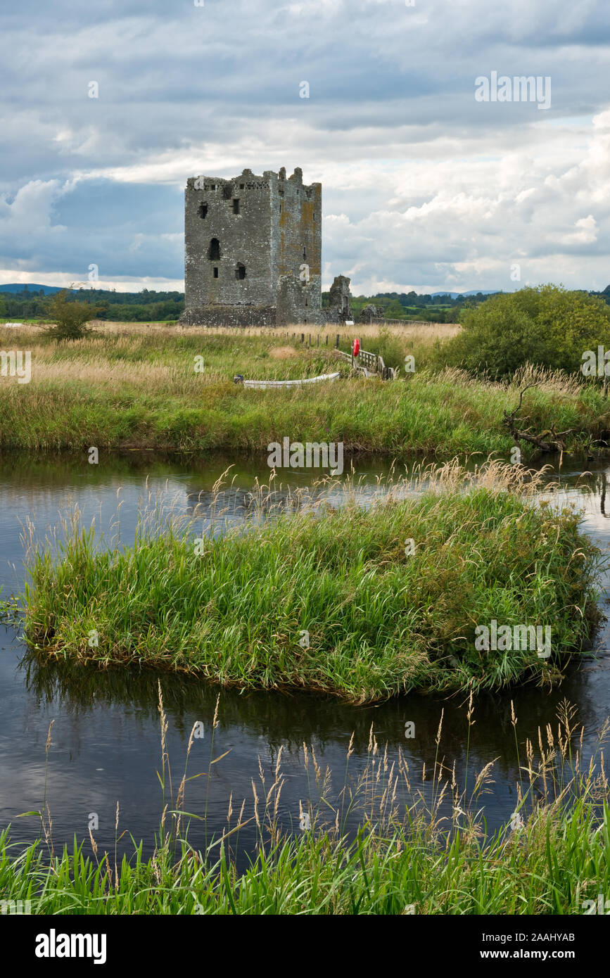 Threave Castle tower house and fortress standing next to the River Dee. Dumfries, Scotland Stock Photo