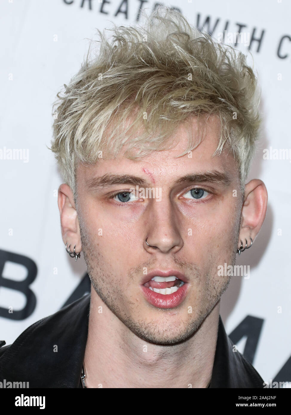 Machine Gun Kelly 2019 High Resolution Stock Photography And Images Alamy