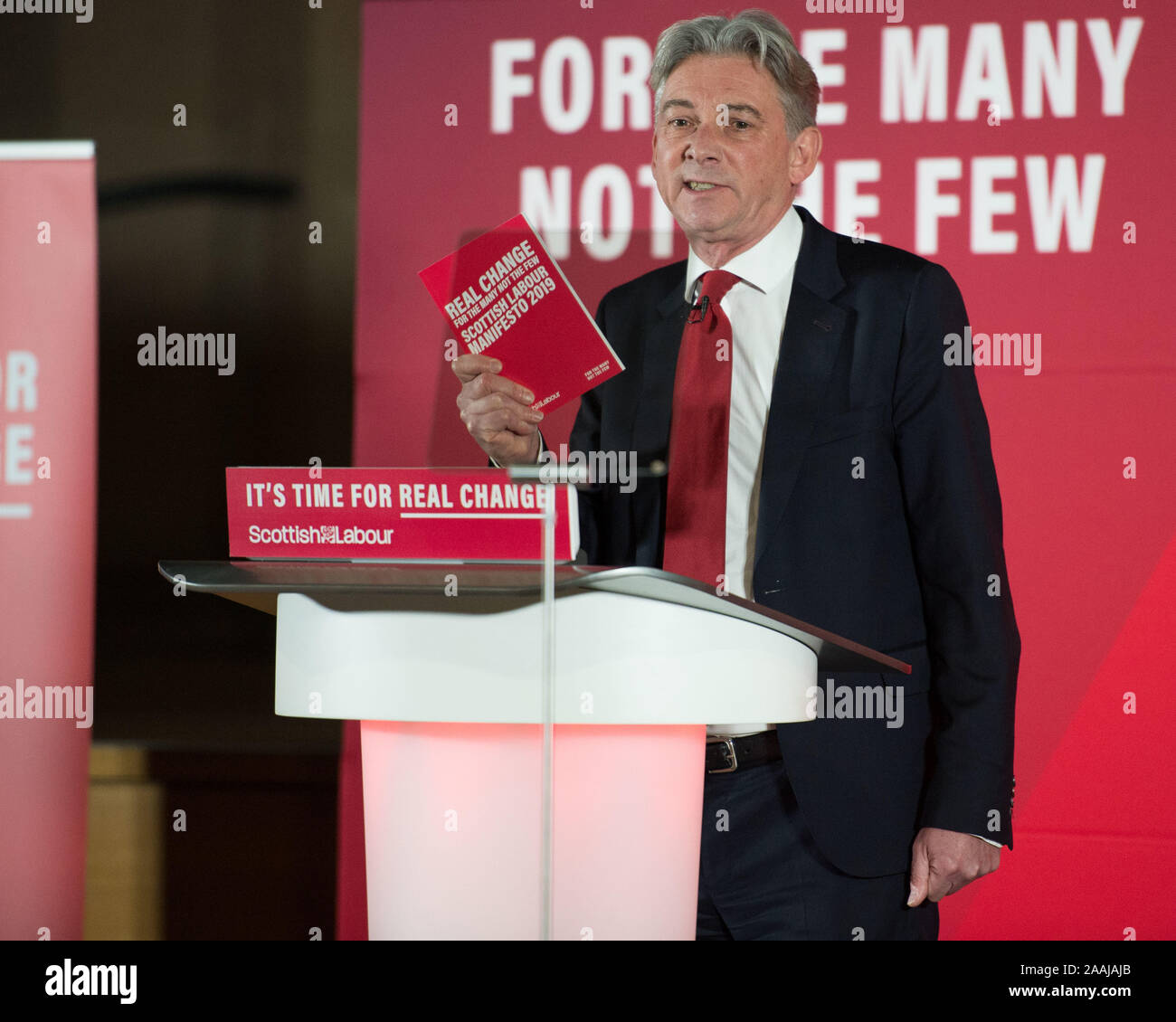 Glasgow, UK. 22 November 2019. Pictured: Richard Leonard MSP - Leader of the Scottish Labour Party.  Richard Leonard is joined in the Gorbals by Faten Hameed and other Scottish Labour PCCs to launch Scottish Labour’s manifesto. Credit: Colin Fisher/Alamy Live News Stock Photo