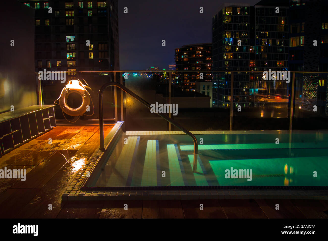 Rooftop Jacuzzi Spa with City View Stock Photo Alamy