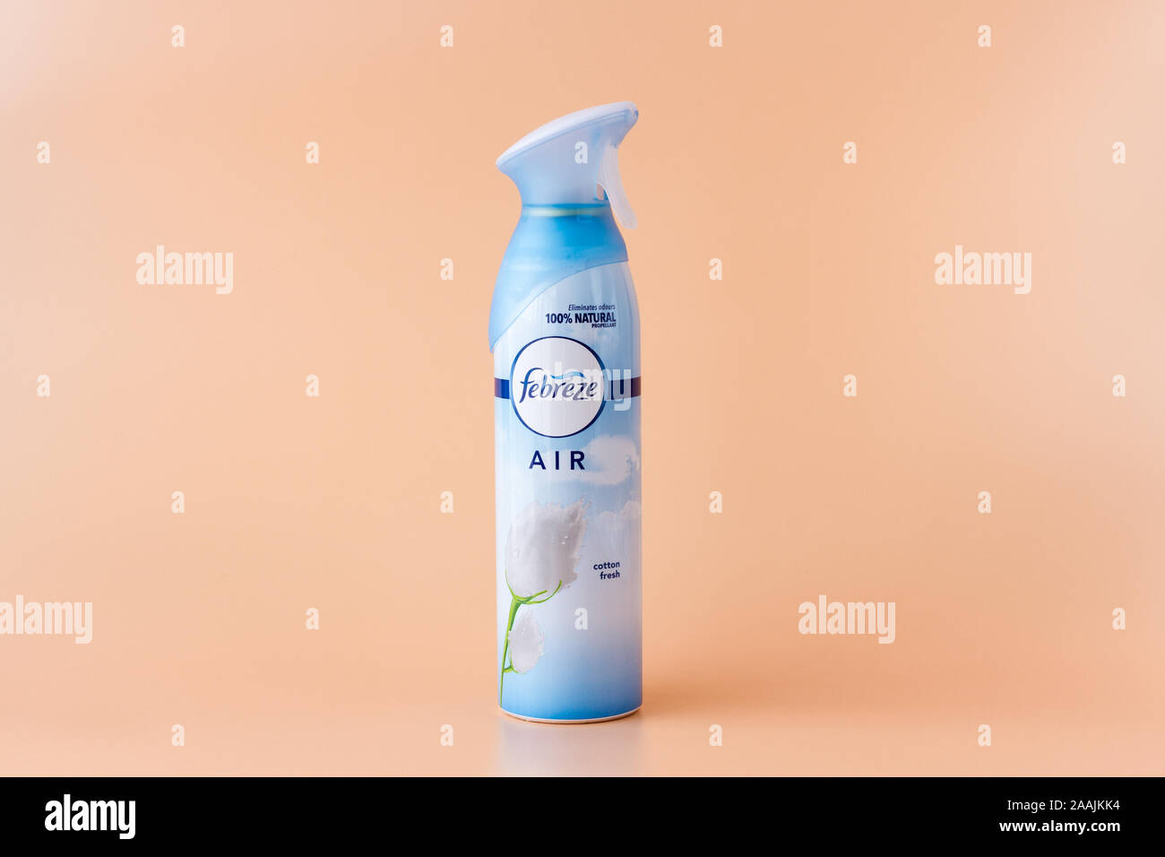 Febreze hi-res stock photography and images - Alamy