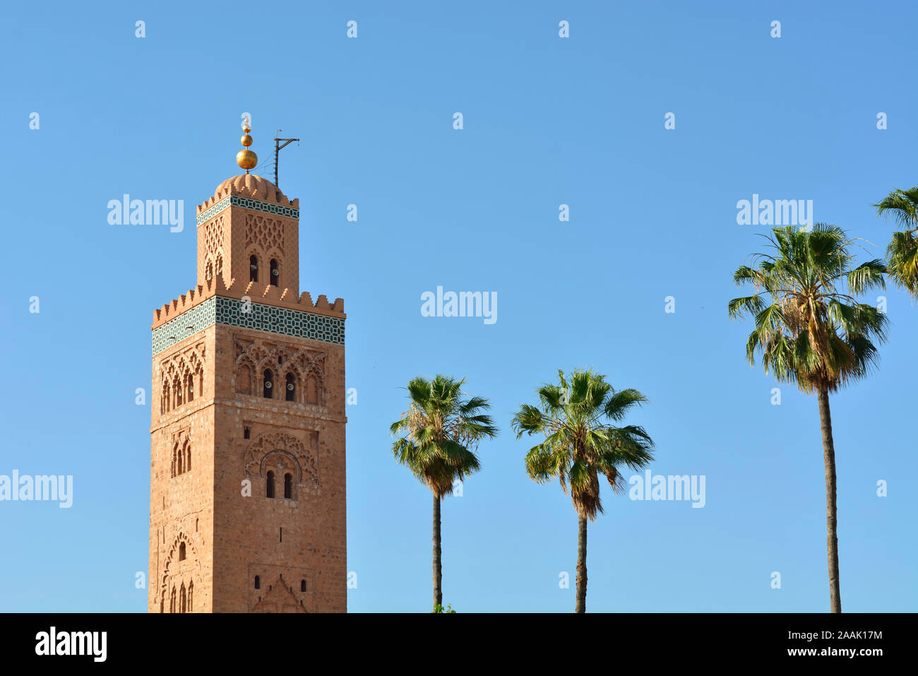 The Koutoubia minaret, 77 metres (253 ft) in height. It was completed under the reign of the Almohad Caliph Yaqub al-Mansur. Marrakech, Morocco Stock Photo