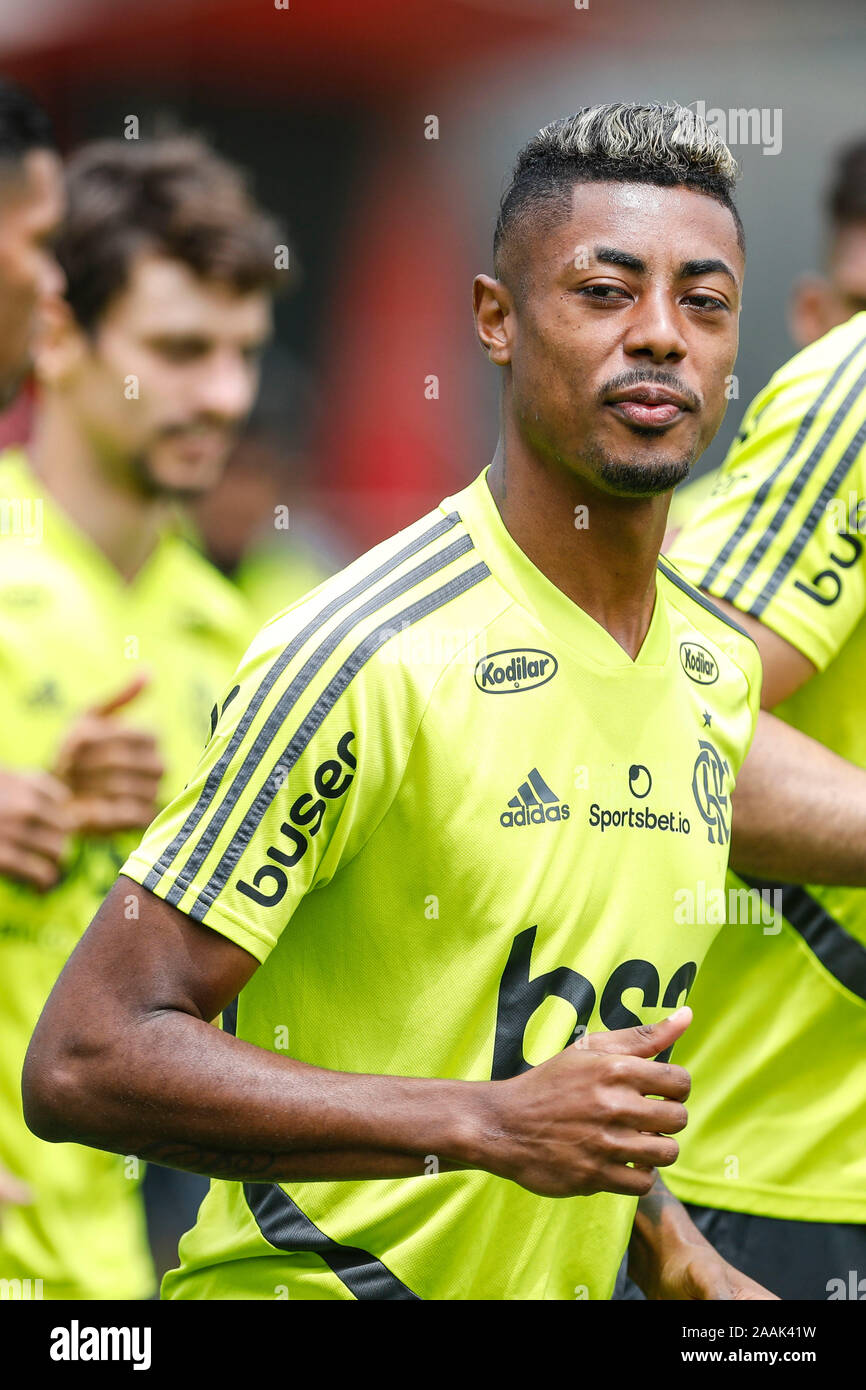 FLAMENGO TRAINING, LIMA, PERU - NOVEMBER 22:  Bruno Henrique during training in La Videna in preparation for football match due to take place on Nov 23 between Flamengo of Brazil and River Plate of Argentina for the 2019 CONMEBOL Copa Libertadores Final at Monumental Stadium 'U'  in Lima, Peru (Photo by Ricardo Moreira/Sports Press Photo) Stock Photo