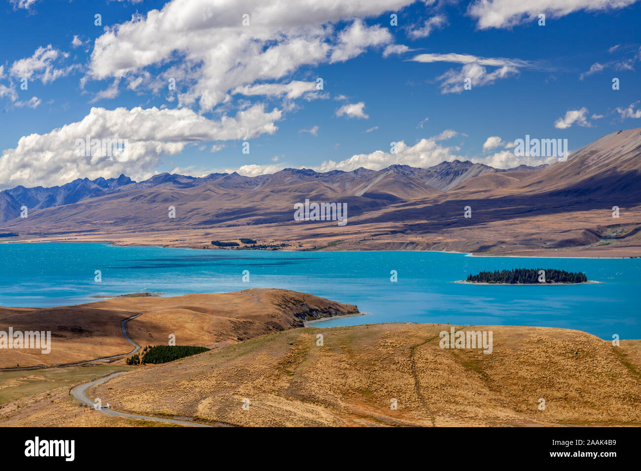 Scenic view of the colourful Lake Tekapo in New Zealand Stock Photo - Alamy