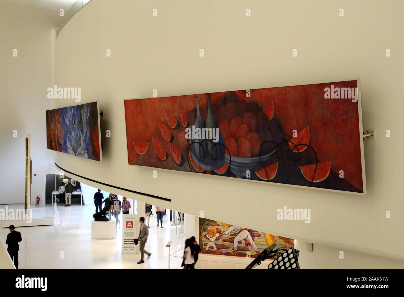 Entrance hall of the mexican private museum of Soumaya in Polanco ...
